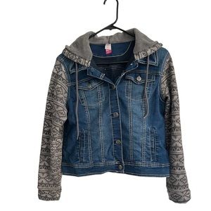 Jean jacket with cloth sleeves and hoodie. L 12-14 Button-up. 4 pockets.